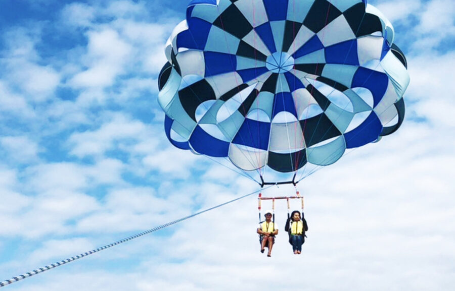 パラセーリング