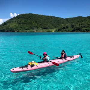 【慶良間/座間味島】半日にギュッと凝縮！那覇から日帰り参加OK☆無人島へカヤック＆シュノーケリングツアー《写真無料/座間味島内送迎可》