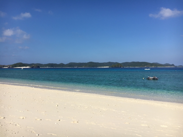 透明度抜群の慶良間諸島人気ビーチ！北浜ビーチ（ニシバマビーチ）とは？魅力や行き方を解説