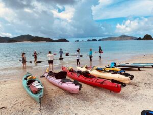 【慶良間/座間味島/半日】初めてでも簡単☆サンゴの楽園をSUP＆シュノーケリング《写真無料/那覇から日帰り参加OK/座間味島内送迎可》