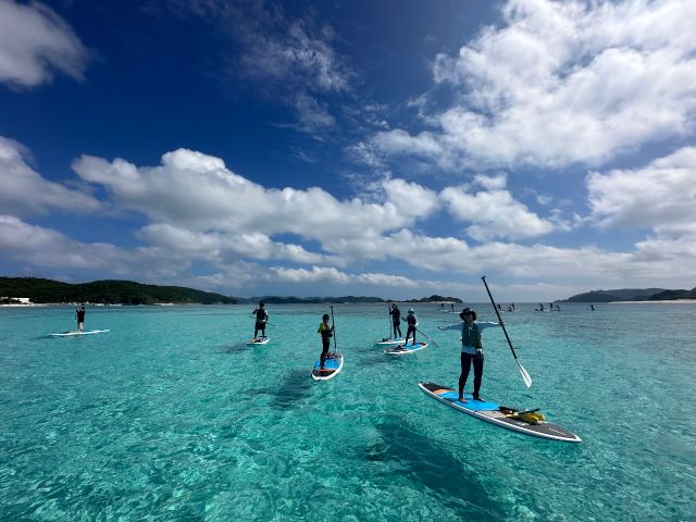 【座間味/半日】日帰りOK★透明度抜群の座間味島の海でSUPクルージング＆シュノーケル体験《写真撮影付き》天候に合わせてベストなポイントへご案内！（No.388）