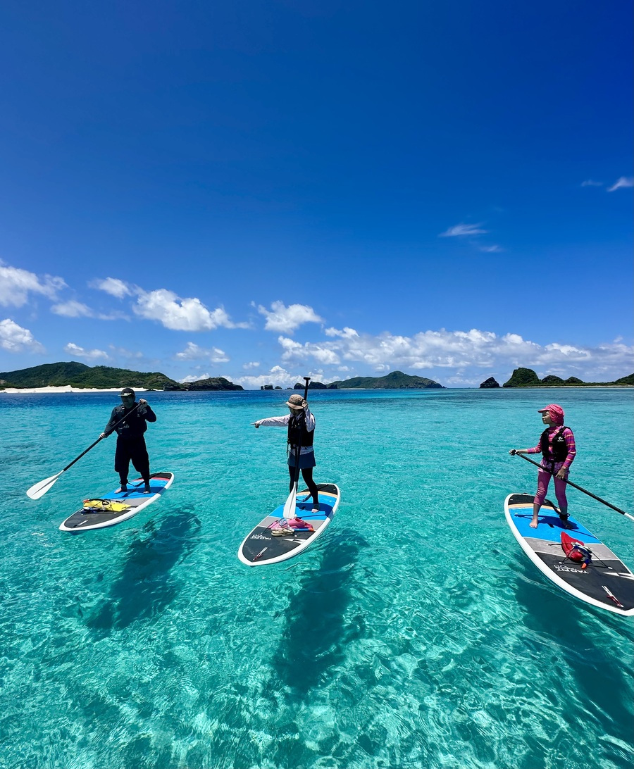 【座間味/半日】日帰りOK★透明度抜群の座間味島の海でSUPクルージング＆シュノーケル体験《写真撮影付き》天候に合わせてベストなポイントへご案内！（No.388）