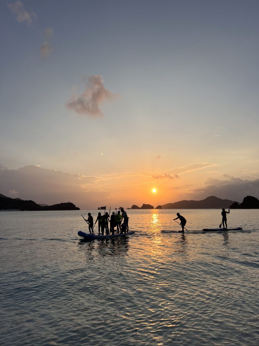 【座間味/半日or夕方】座間味で唯一★みんなで楽しむBIG SUPツアー！サンセット鑑賞も可能《写真サービス付き》子連れにおすすめ（No.394）