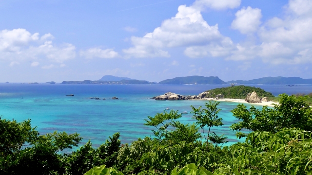 【渡嘉敷島/那覇発/日帰り】 阿波連ビーチで体験ダイビング！渡嘉敷島を満喫する高速船日帰りツアー☆海水浴＆選べるマリンスポーツ＜送迎・施設利用料込＞(No.437)