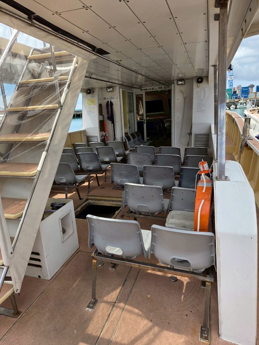 【那覇発/慶良間/貸切】憧れのクルーザーチャーターで贅沢体験！シュノーケル・マリンスポーツ・船上BBQを満喫☆＜最大45名まで乗船OK＞セルリアンドリームVで慶良間の絶景へ（No.408）