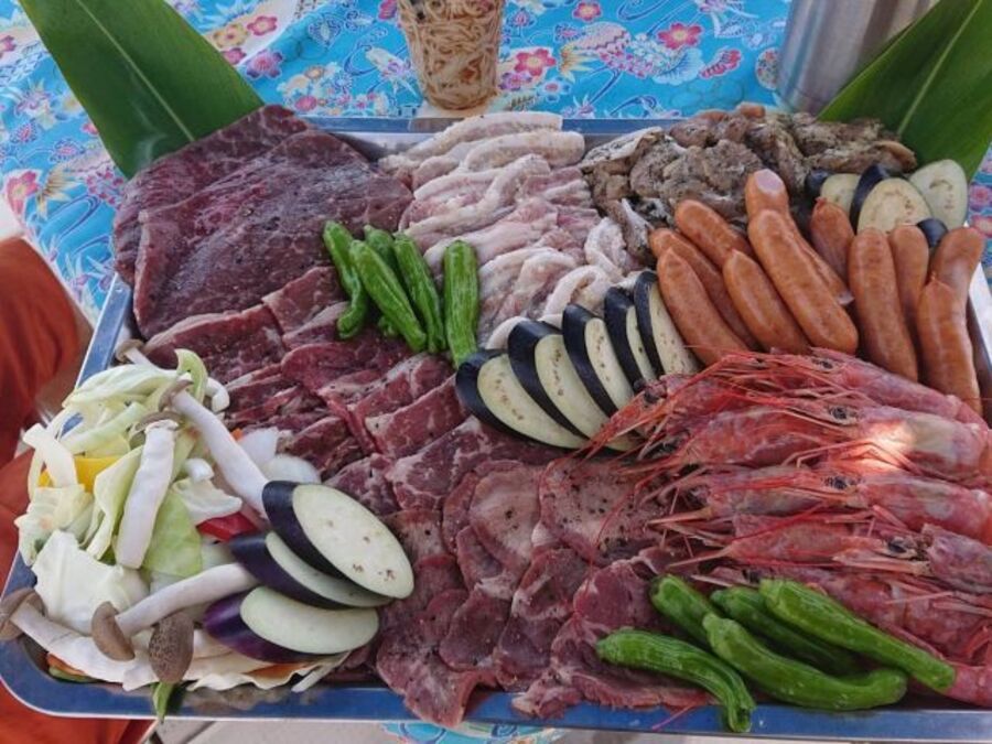 【那覇発/慶良間/貸切】SAFARIで行くチービシ貸切クルーズ！マリンスポーツもBBQも自由に楽しめる贅沢プラン＜最大12名まで乗船OK＞（No.411）